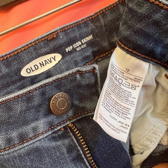 Wmns Old Navy Pop Icon Skinny Mid-Rise Dark Wash Jean Size 12 - Picture 3 of 3